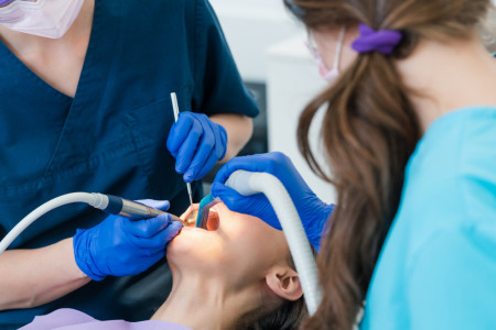 urgent treatment at the dentists office